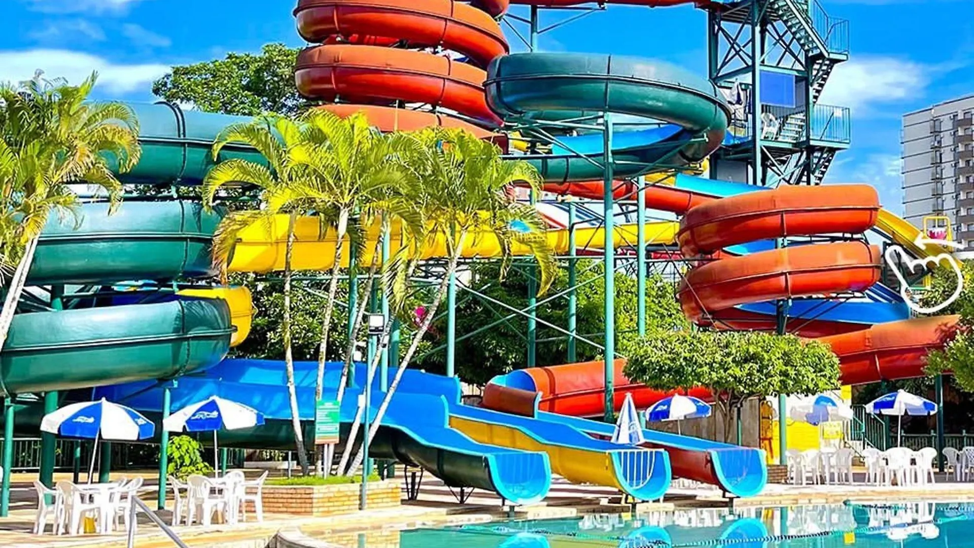 Caldas Novas - Spazzio Diroma - 4 Pessoas - Com Acesso Ilimitado Ao Diroma Acqua Park Brazil
